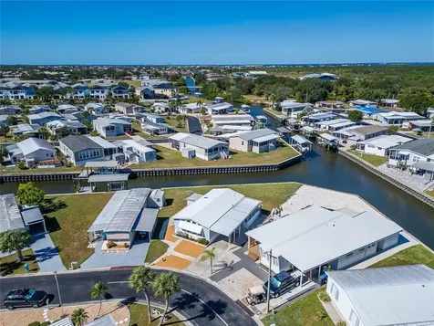 126 W Saint Johns Way Apollo Beach FL 33572