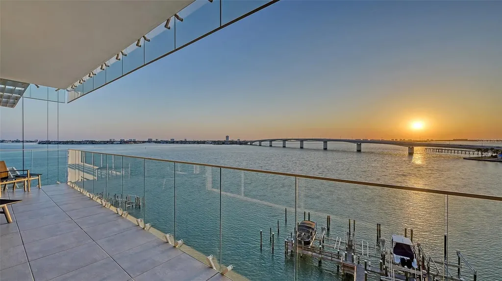 280 Golden Gate Point Sarasota FL 34236