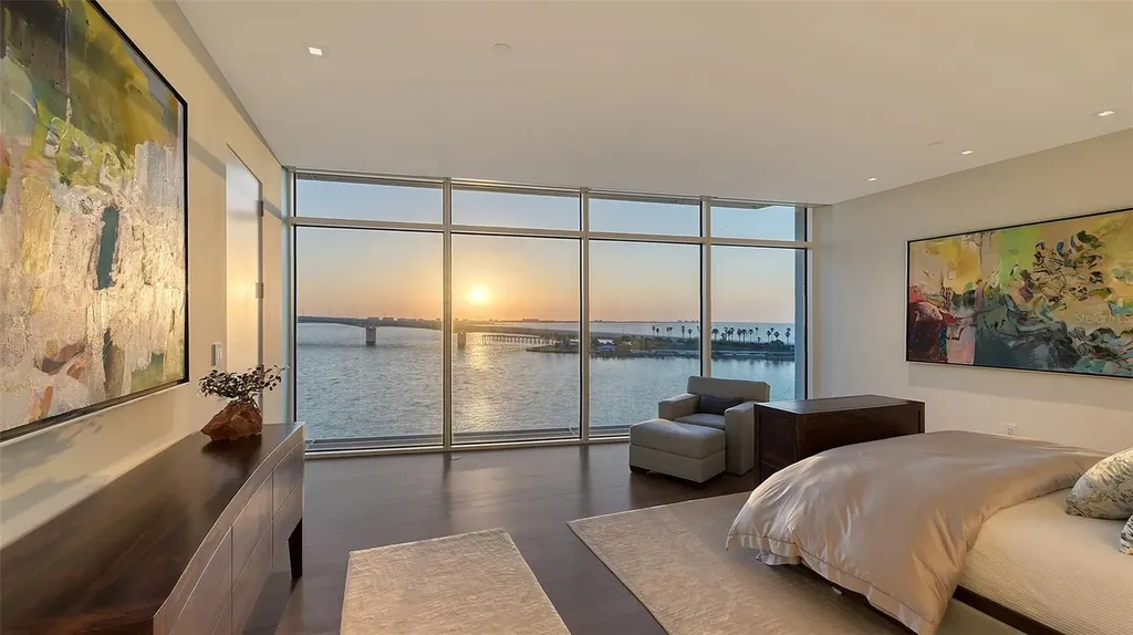 280 Golden Gate Point Sarasota FL 34236