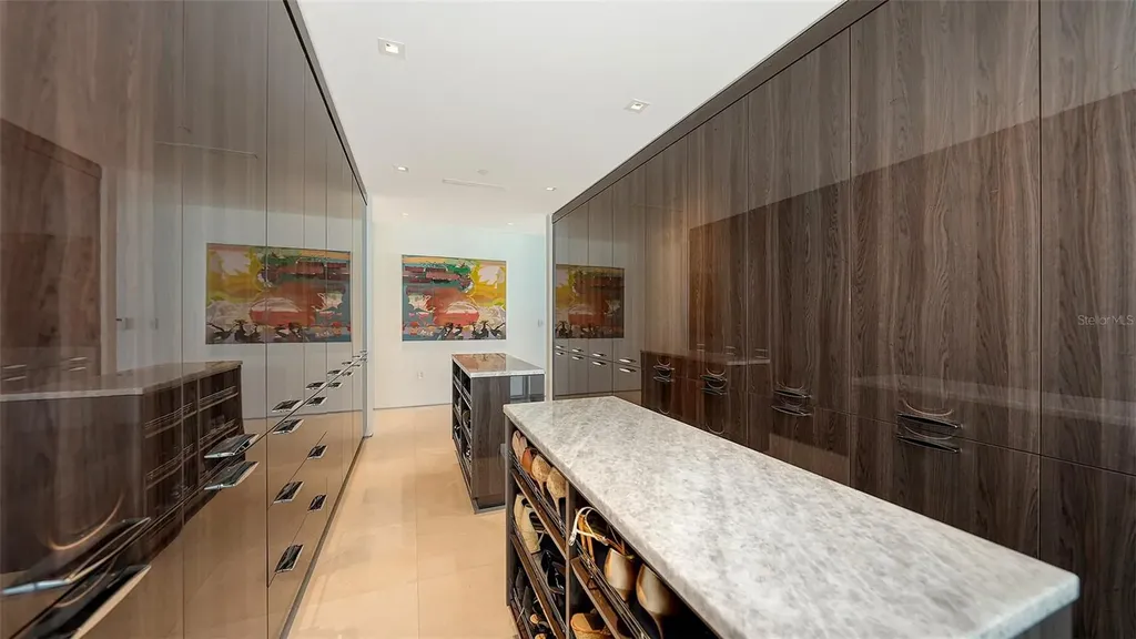 280 Golden Gate Point Sarasota FL 34236