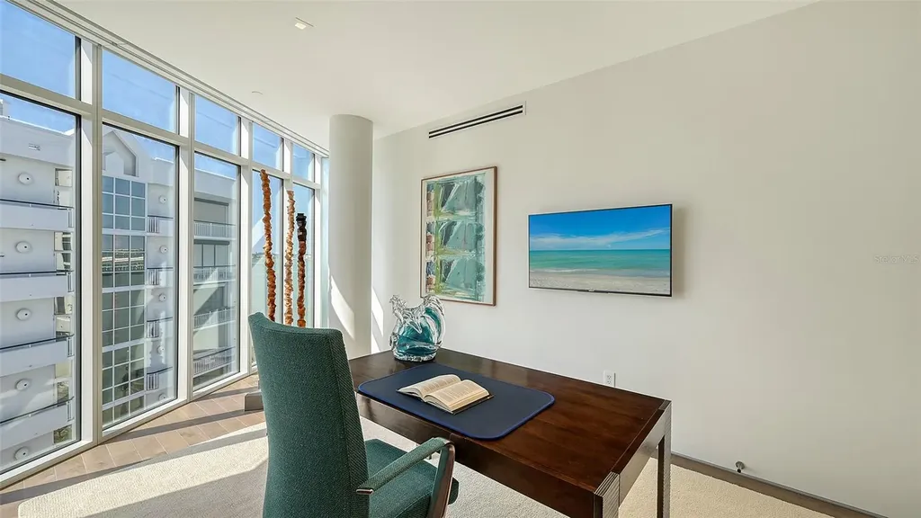 280 Golden Gate Point Sarasota FL 34236