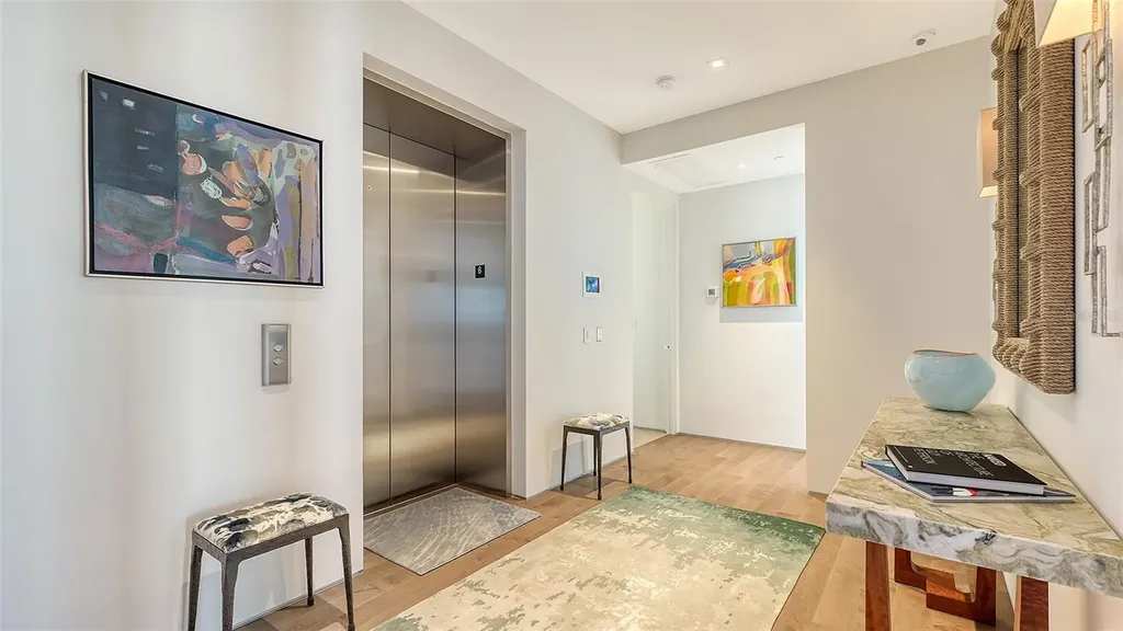 280 Golden Gate Point Sarasota FL 34236