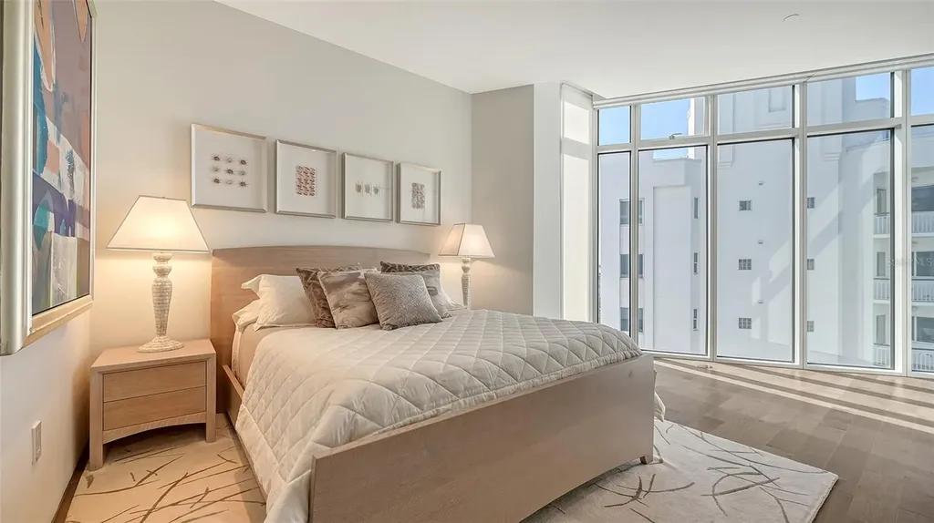 280 Golden Gate Point Sarasota FL 34236