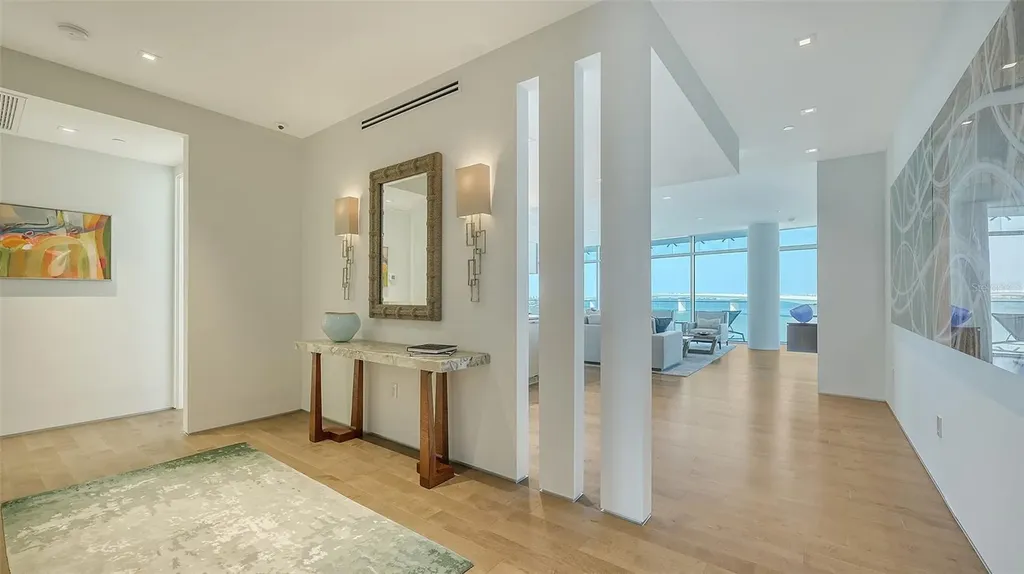 280 Golden Gate Point Sarasota FL 34236