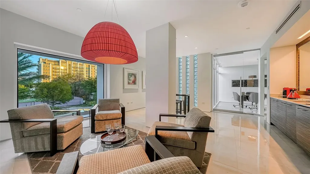 280 Golden Gate Point Sarasota FL 34236