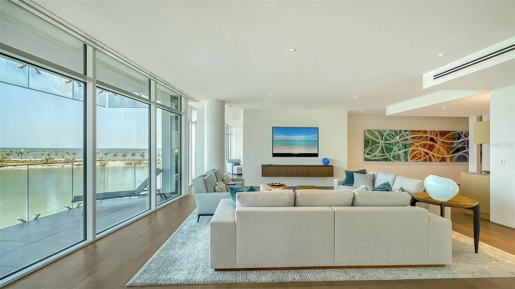 280 Golden Gate Point Sarasota FL 34236