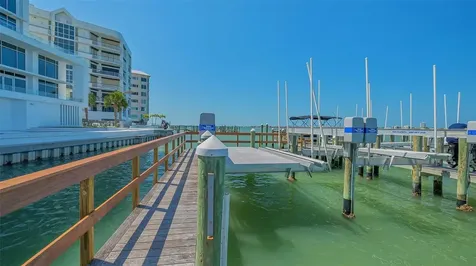 280 Golden Gate Point Sarasota FL 34236