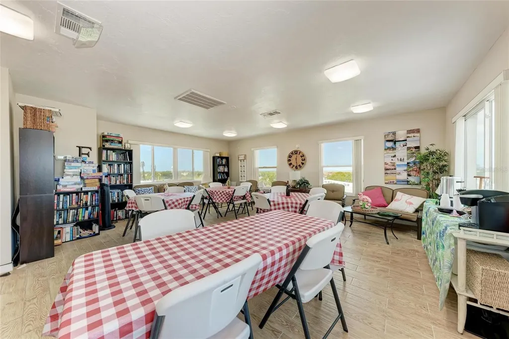 4040 Ironwood Circle Bradenton FL 34209