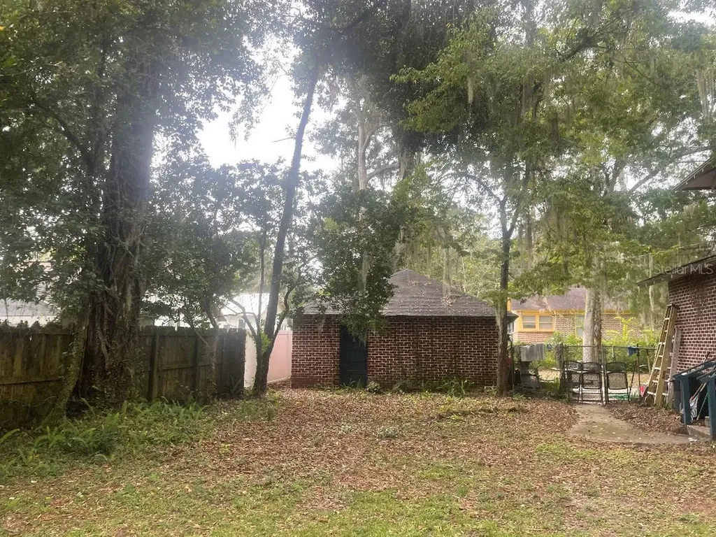 635 NE 9th Avenue Gainesville FL 32601