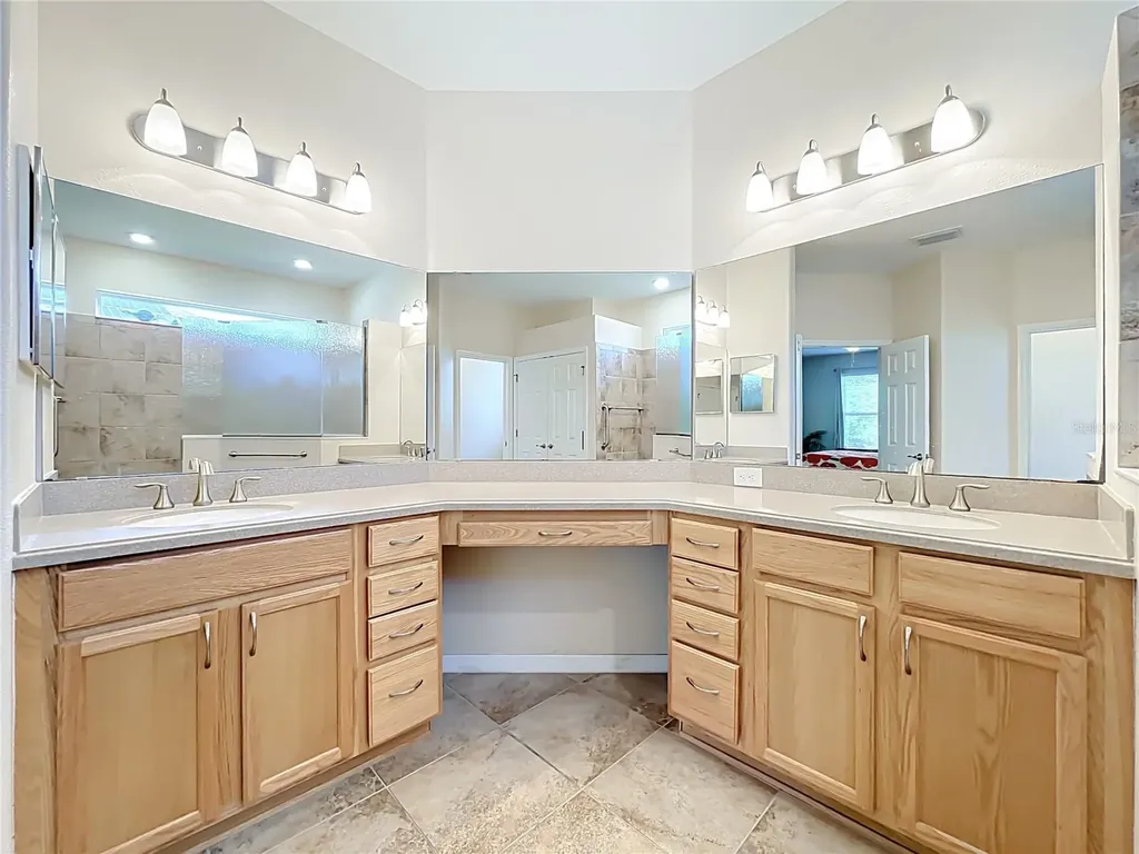 26812 Augusta Springs Circle Leesburg FL 34748
