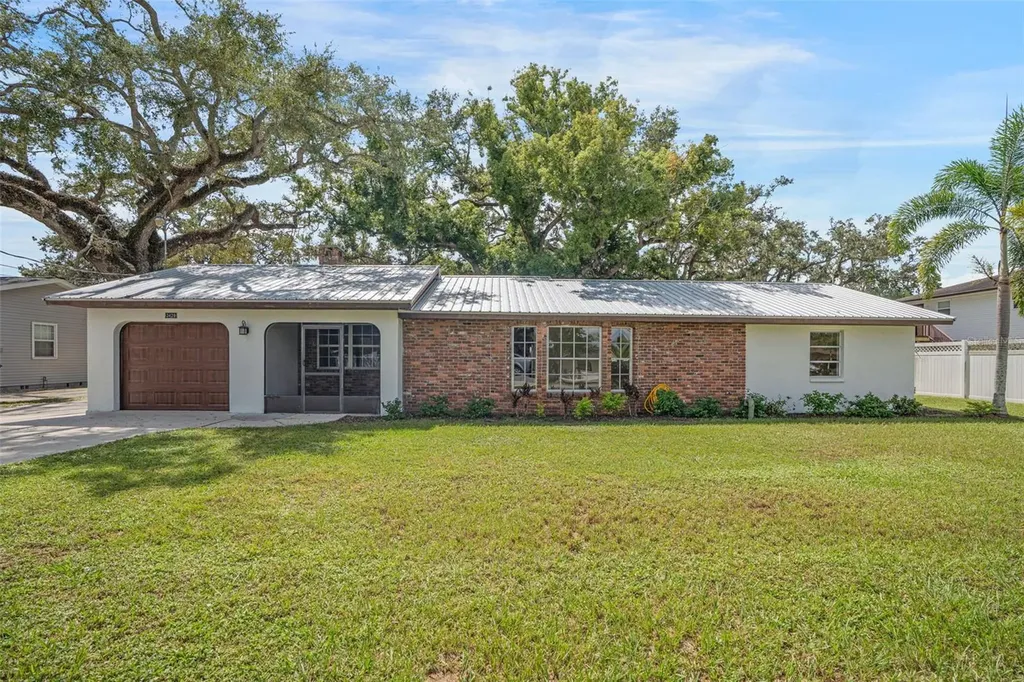 3428 Hacienda Street Sarasota FL 34237