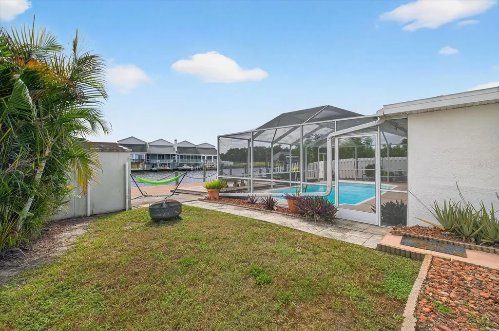 5312 Flora Avenue Holiday FL 34690