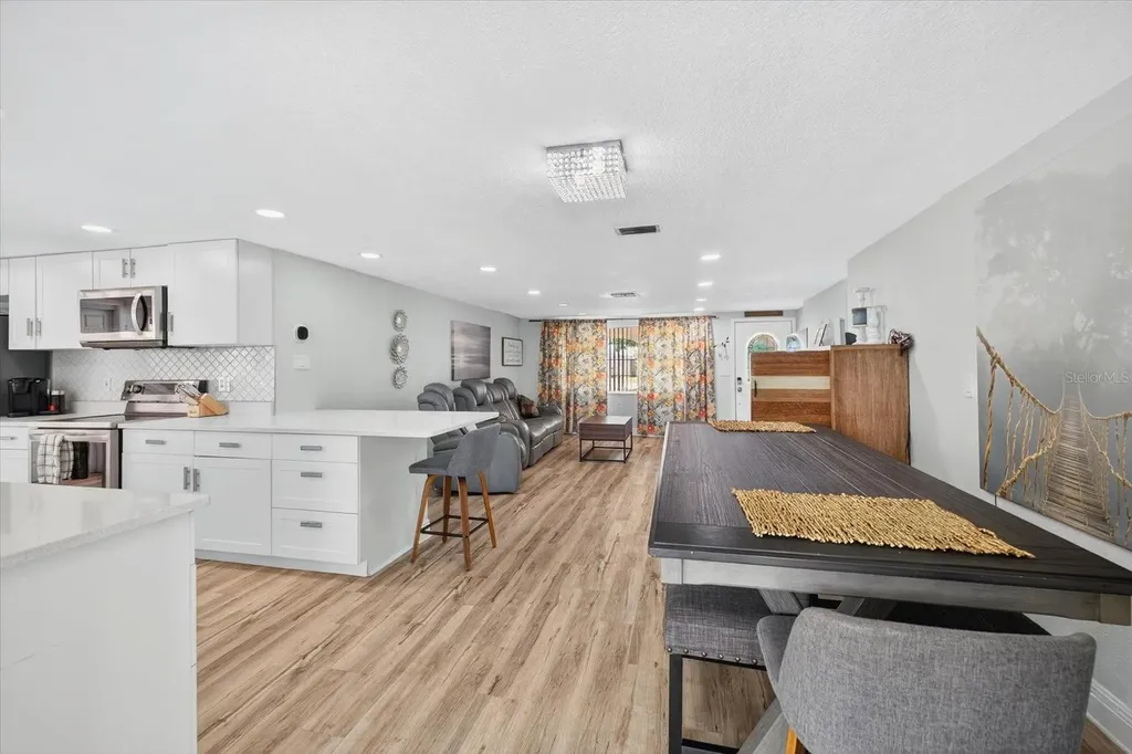 5312 Flora Avenue Holiday FL 34690