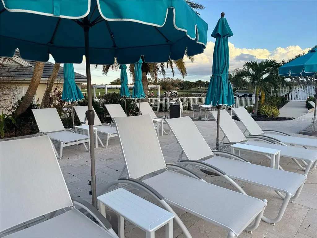 560 Fallbrook Drive Venice FL 34292