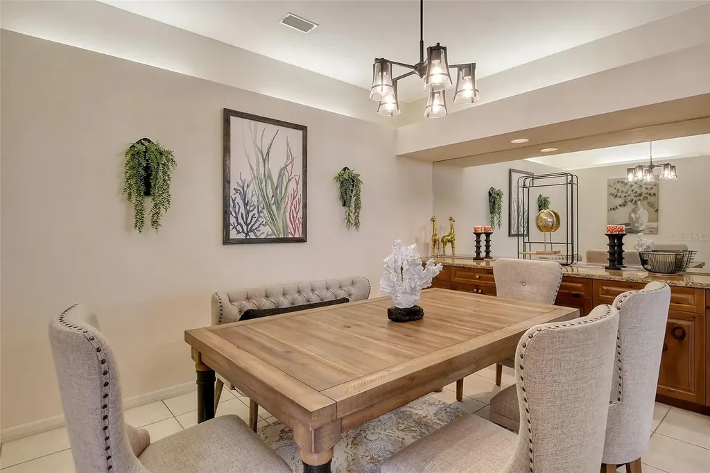 560 Fallbrook Drive Venice FL 34292