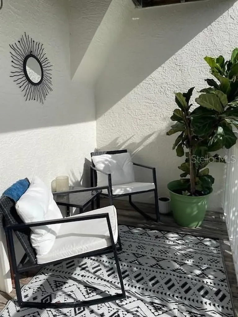 323 Madeira Circle Tierra Verde FL 33715