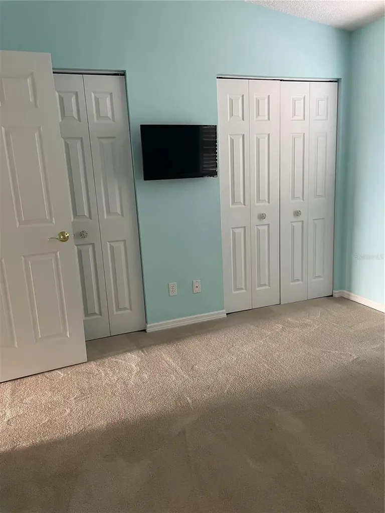 323 Madeira Circle Tierra Verde FL 33715