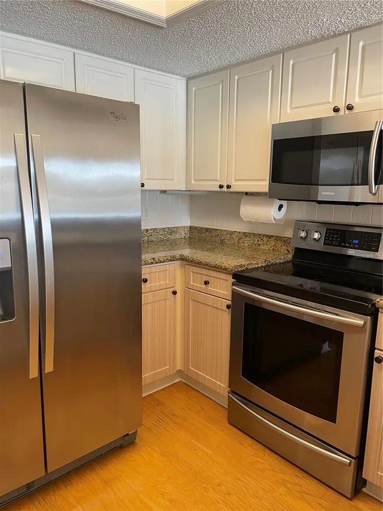323 Madeira Circle Tierra Verde FL 33715