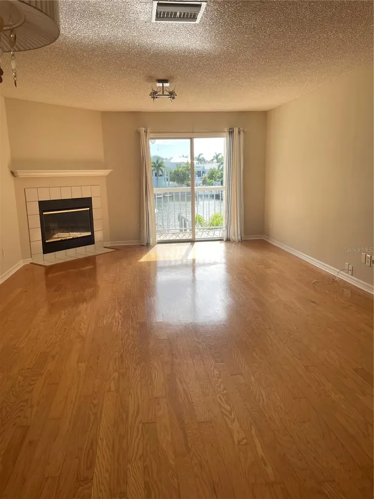 323 Madeira Circle Tierra Verde FL 33715