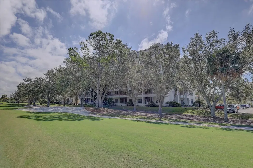 2333 Feather Sound Drive Clearwater FL 33762
