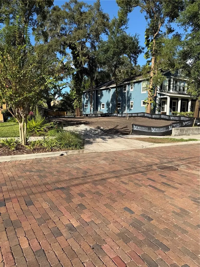 1105 Elmwood Street Orlando FL 32801