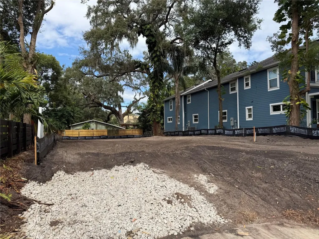 1105 Elmwood Street Orlando FL 32801