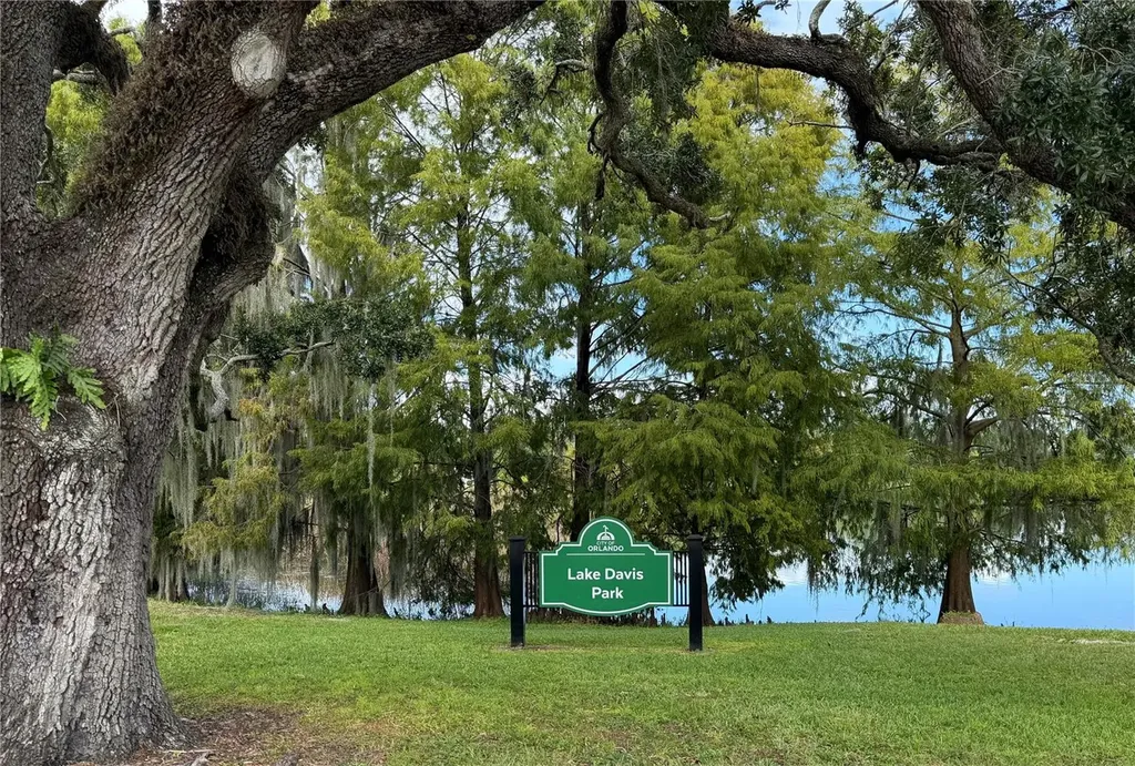 1105 Elmwood Street Orlando FL 32801