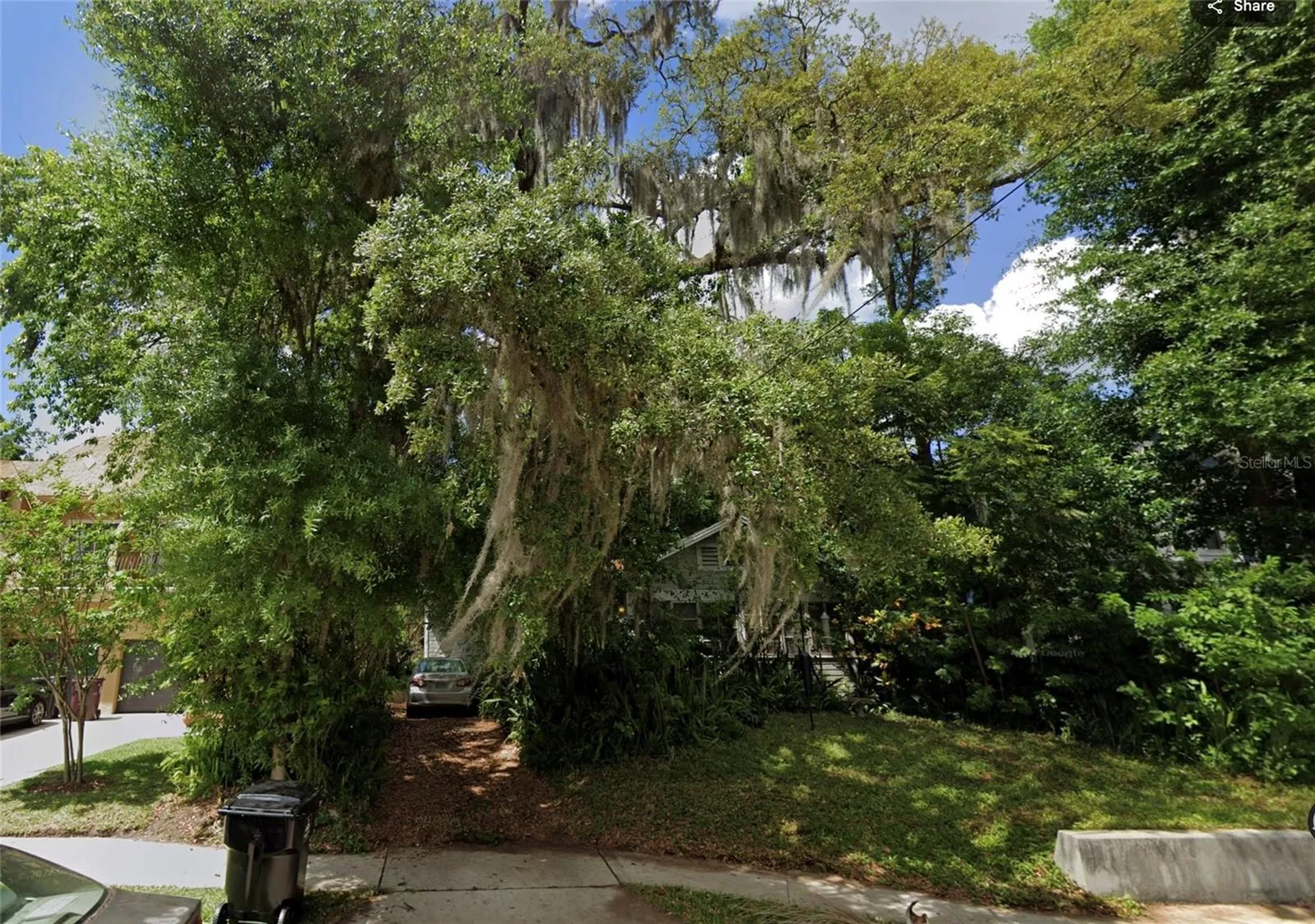 1105 Elmwood Street Orlando FL 32801
