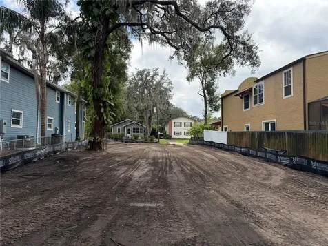 1105 Elmwood Street Orlando FL 32801