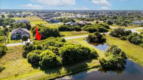 153 Spring Drive Rotonda West FL 33947