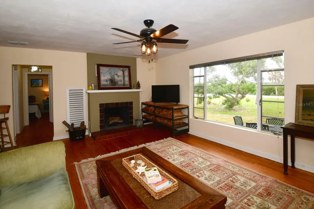 160 Bayshore Drive Terra Ceia FL 34250