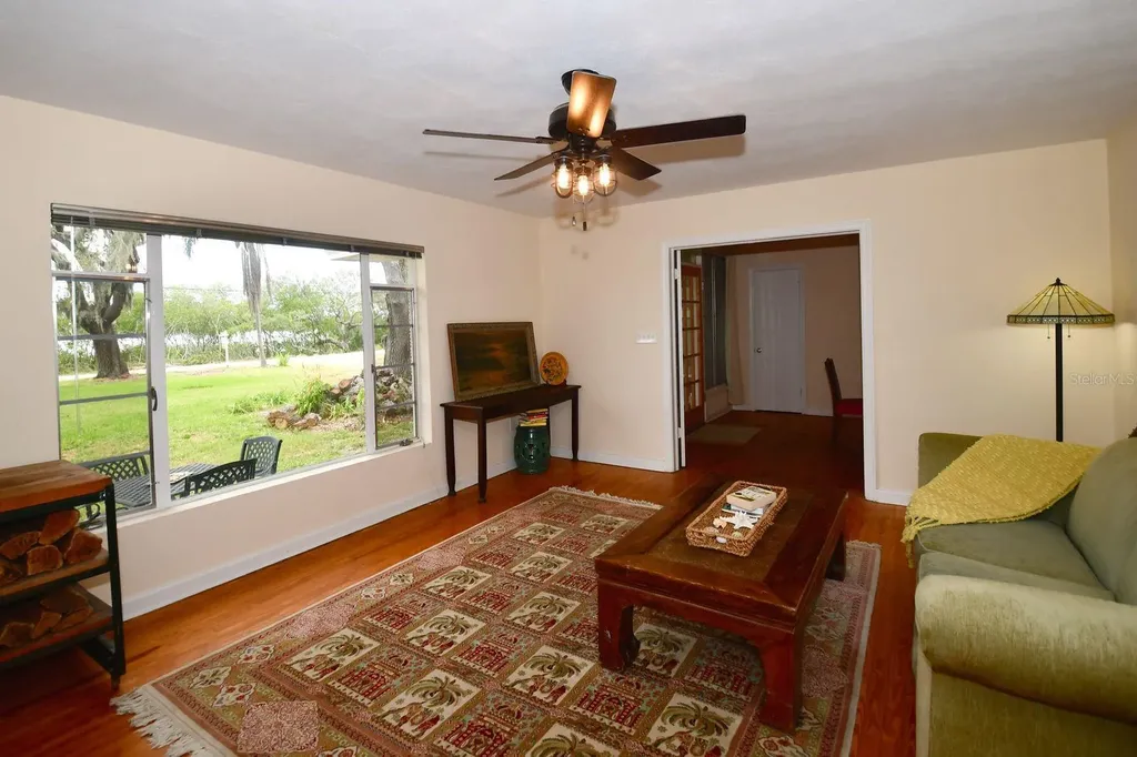 160 Bayshore Drive Terra Ceia FL 34250