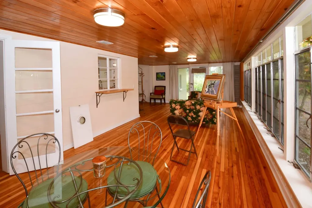 160 Bayshore Drive Terra Ceia FL 34250
