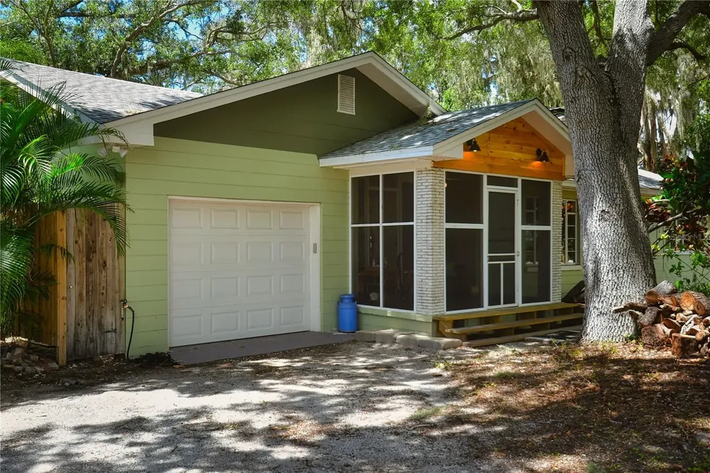 160 Bayshore Drive Terra Ceia FL 34250