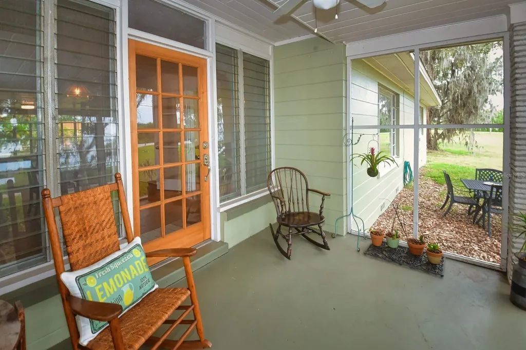 160 Bayshore Drive Terra Ceia FL 34250