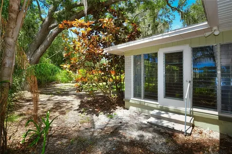 160 Bayshore Drive Terra Ceia FL 34250
