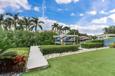 5131 W Neptune Way Tampa FL 33609