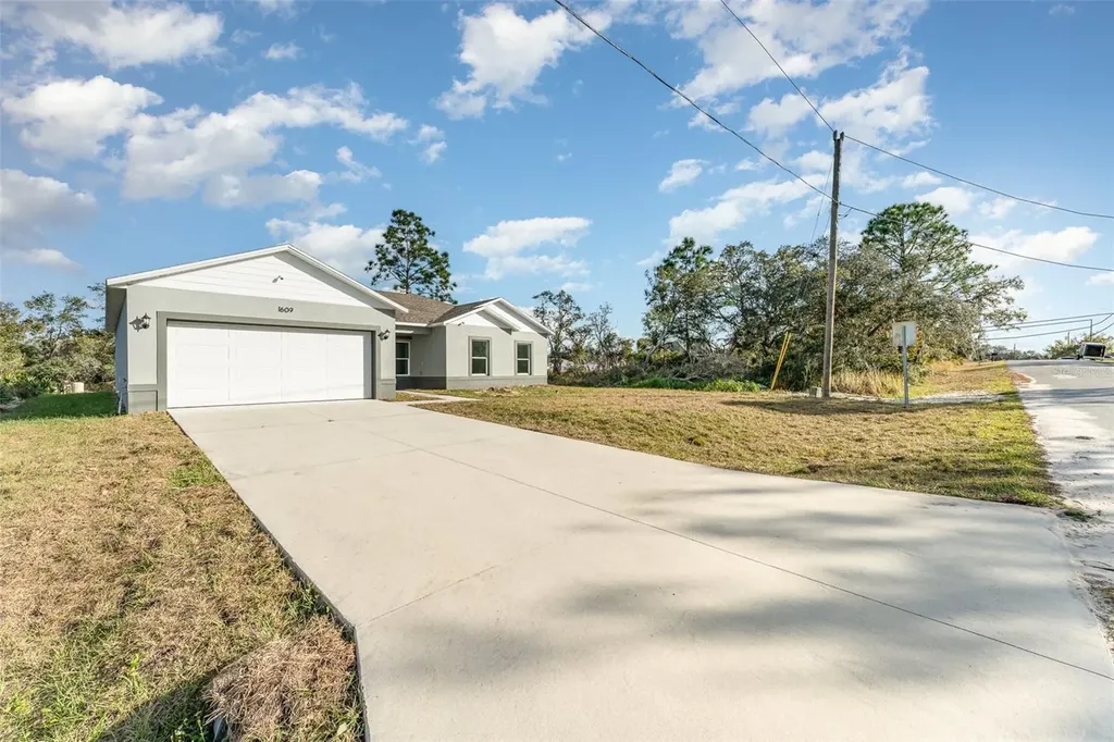 1609 Pickerel Court Kissimmee FL 34759