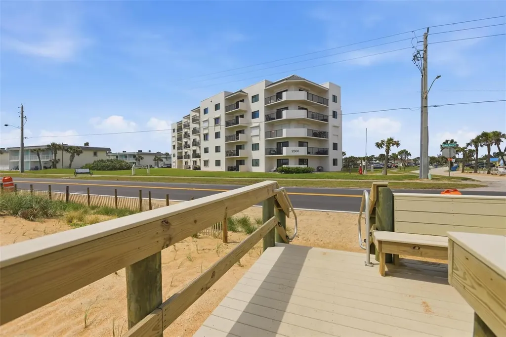 2860 Ocean Shore Boulevard Ormond By The Sea FL 32176