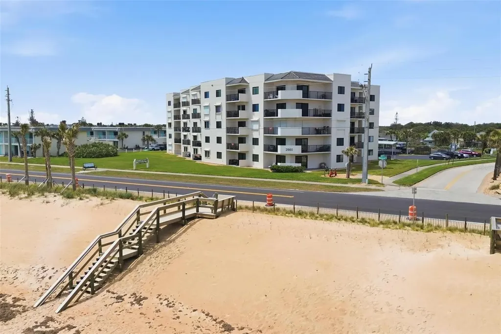 2860 Ocean Shore Boulevard Ormond By The Sea FL 32176