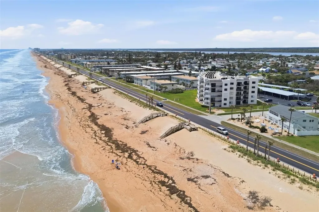2860 Ocean Shore Boulevard Ormond By The Sea FL 32176