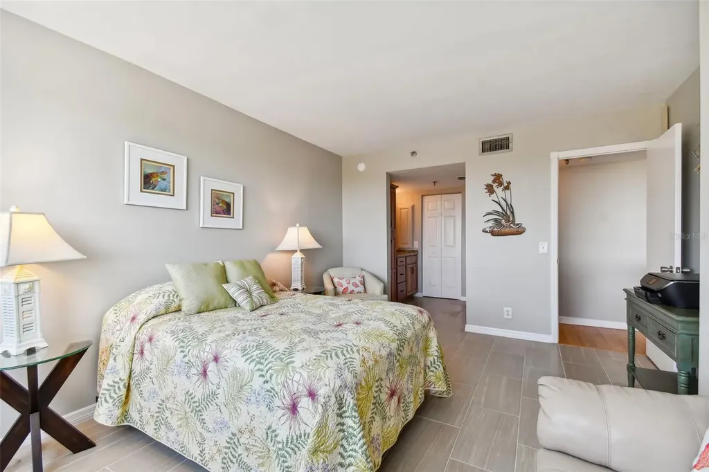 6372 Palma Del Mar Boulevard S St Petersburg FL 33715