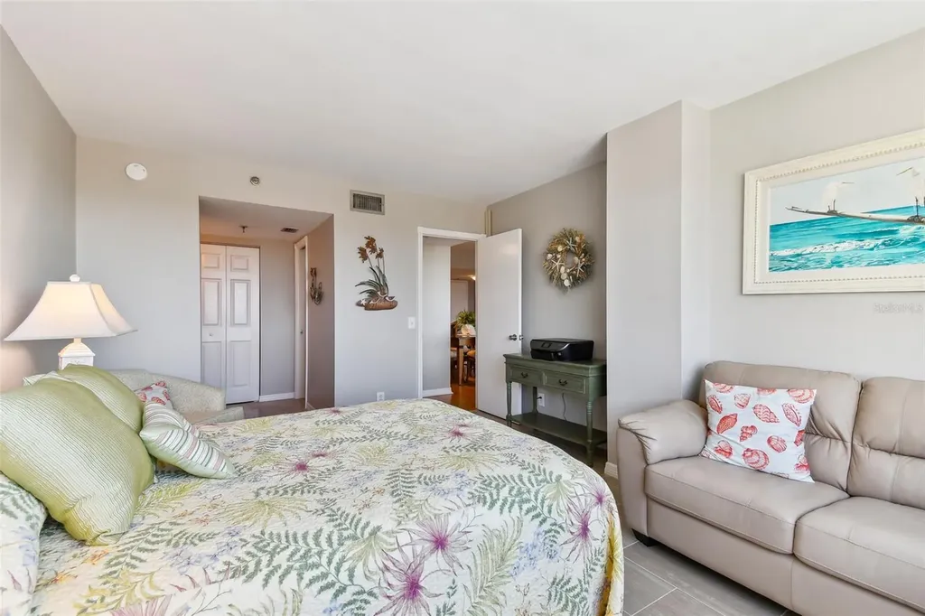 6372 Palma Del Mar Boulevard S St Petersburg FL 33715