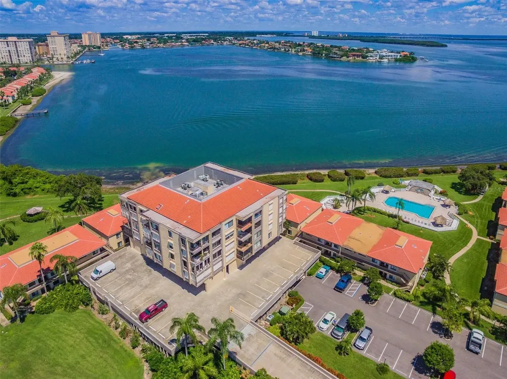 6372 Palma Del Mar Boulevard S St Petersburg FL 33715