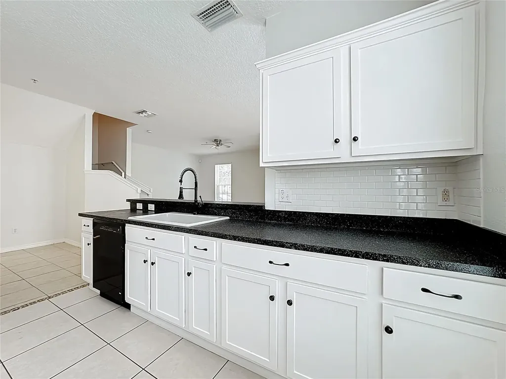 10338 Lake District Lane Orlando FL 32832