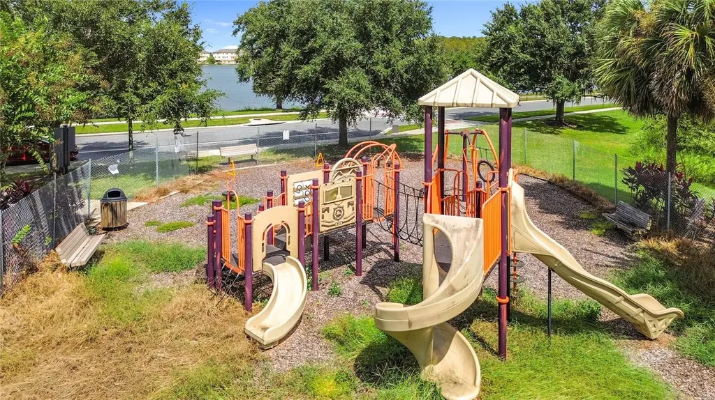 10338 Lake District Lane Orlando FL 32832