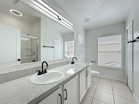 10338 Lake District Lane Orlando FL 32832