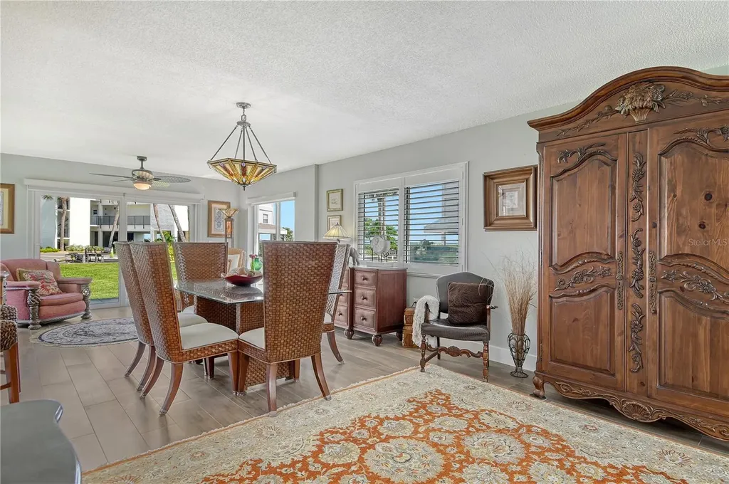4780 Gulf Of Mexico Drive Villa 5 Longboat Key FL 34228