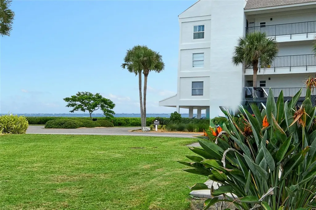 4780 Gulf Of Mexico Drive Villa 5 Longboat Key FL 34228