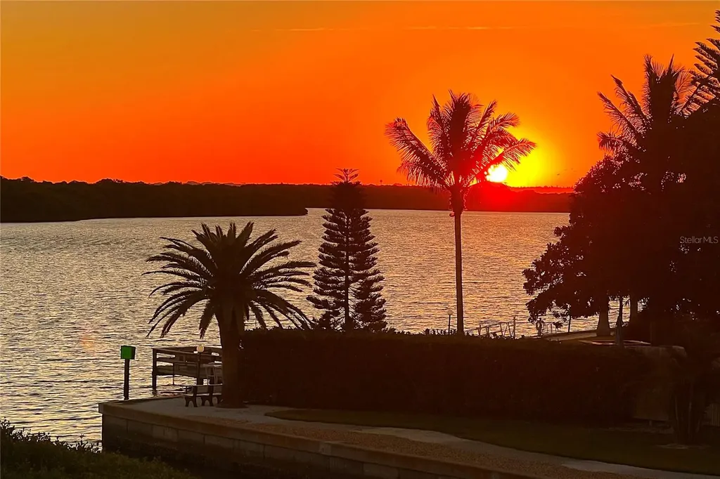 4780 Gulf Of Mexico Drive Villa 5 Longboat Key FL 34228